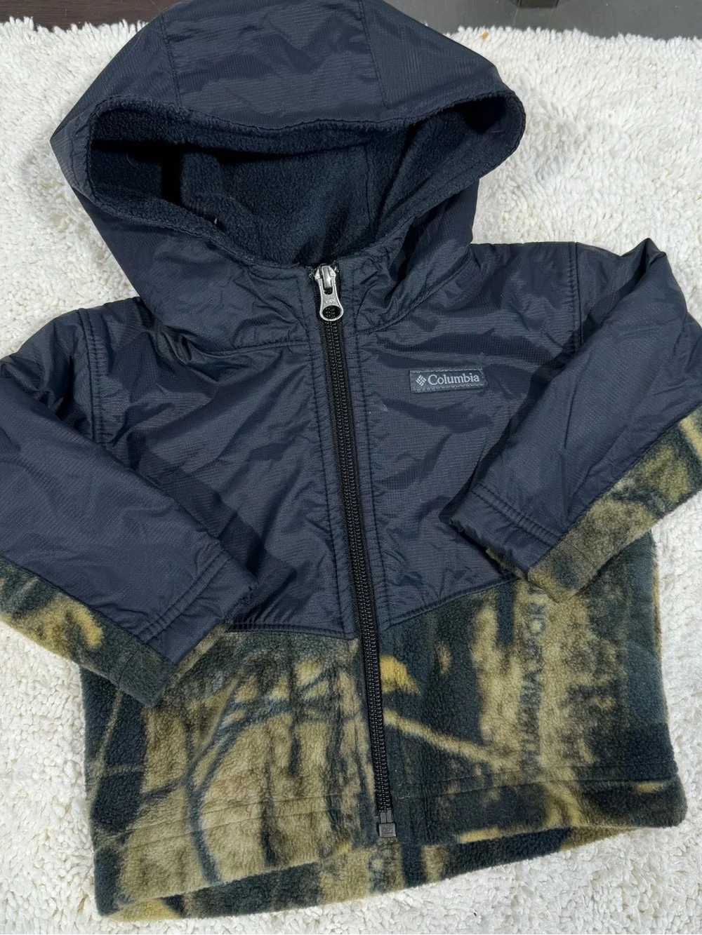 Columbia Kids Black Jacket with Green Camo Fleece 6/12m